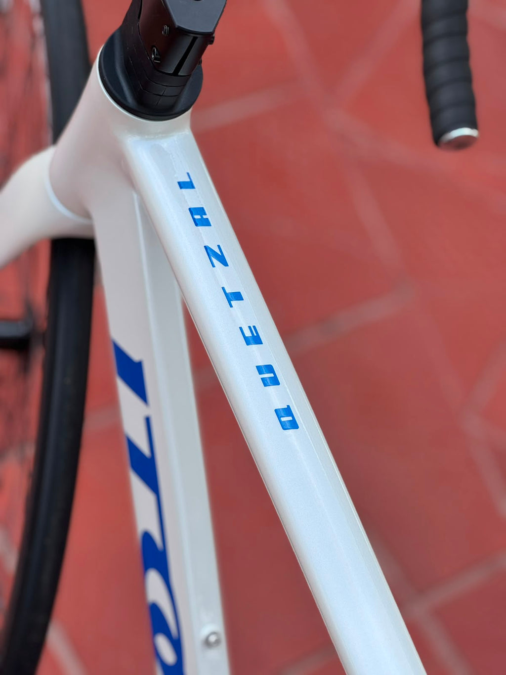 BICICLETA RUTA QUETZAL 2X11V