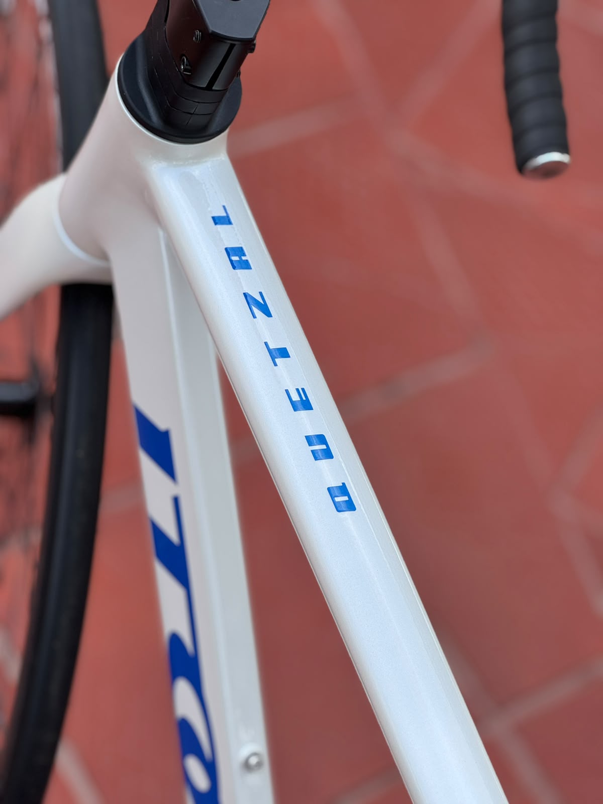 BICICLETA RUTA QUETZAL 2X11V