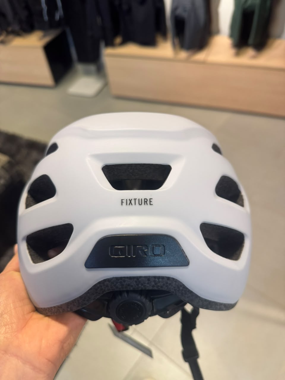 CASCO GIRO FIXTURE T/UNICA / GRIS