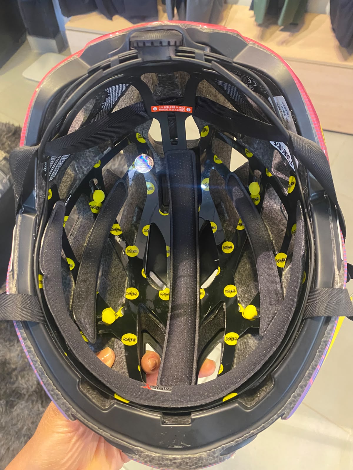 CASCO RUTA CENTURY MIPS LAZER