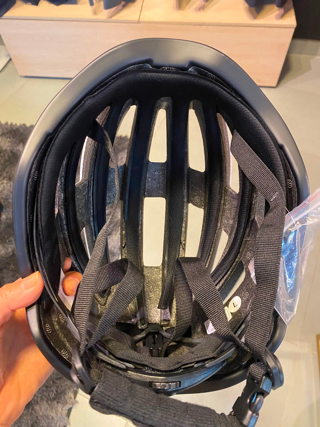 CASCO STL LUZ TRASERA RECARGABLE