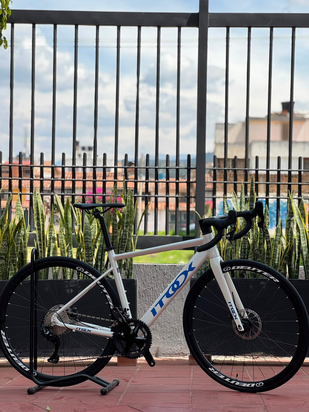 BICICLETA RUTA QUETZAL 2X11V