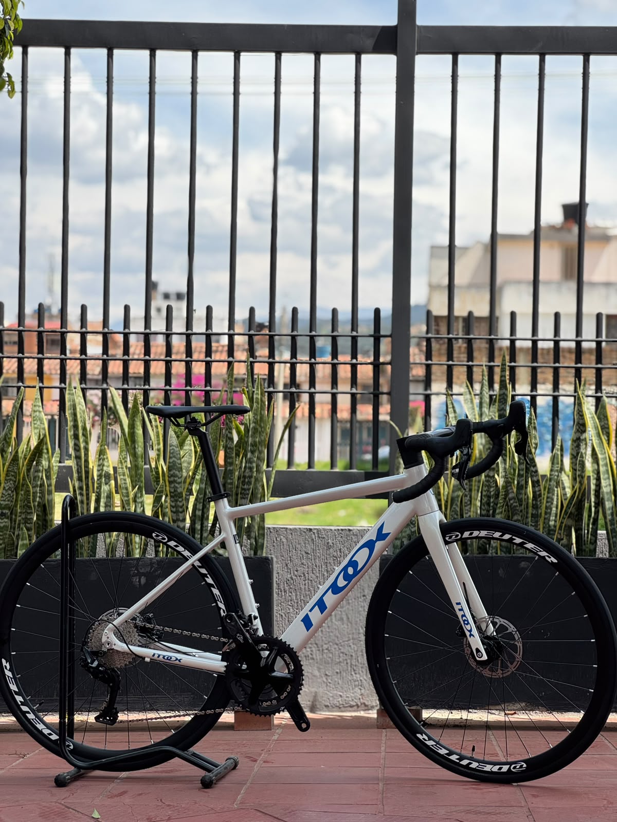BICICLETA RUTA QUETZAL 2X11V