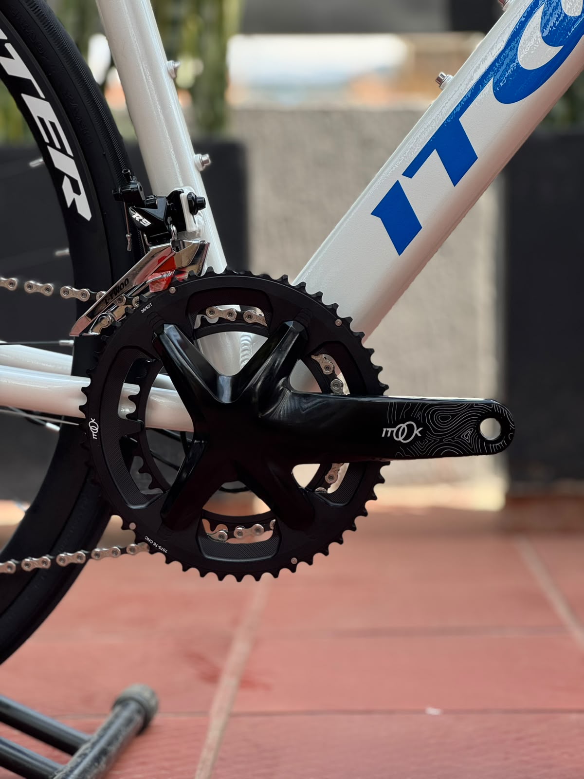 BICICLETA RUTA QUETZAL 2X11V