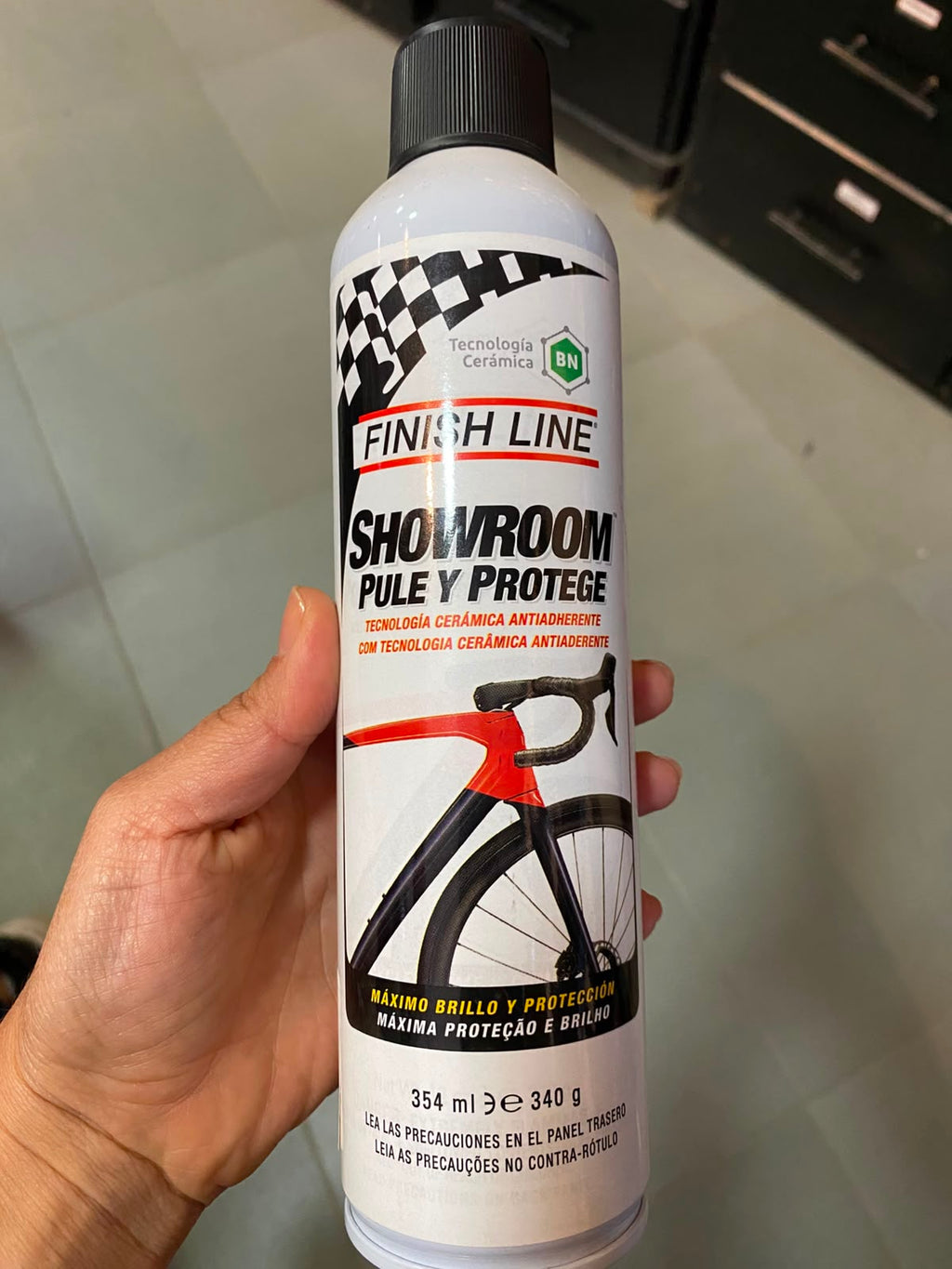 LIMPIADOR FINISH LINE SHOWROOM PULE Y PROTEGE  12OZ