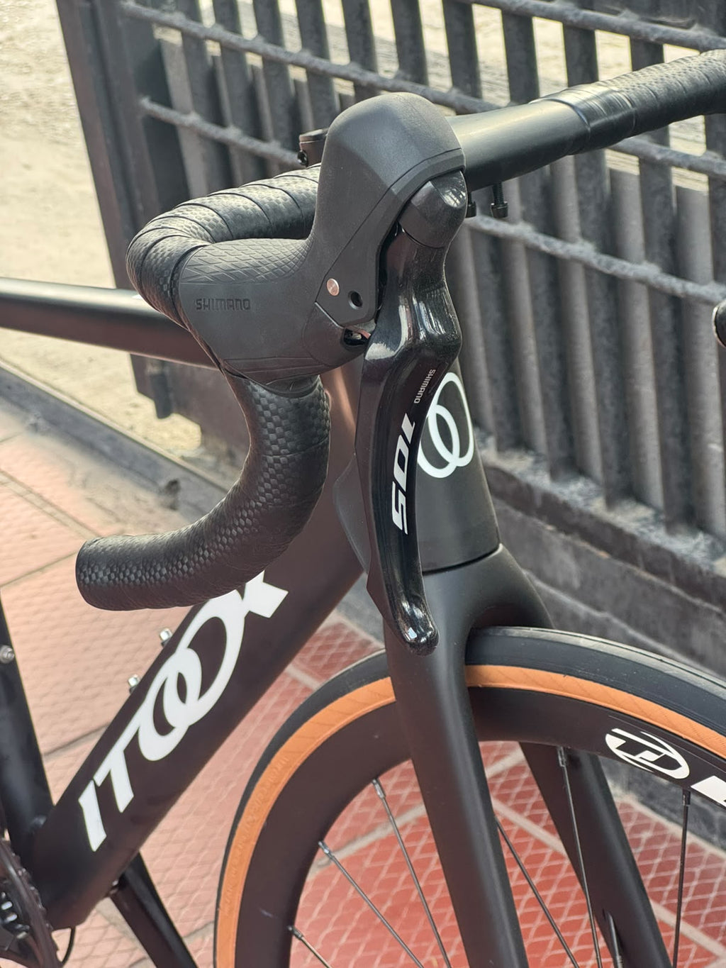 Bicicleta de Ruta Itook Quetzal Shimano 105