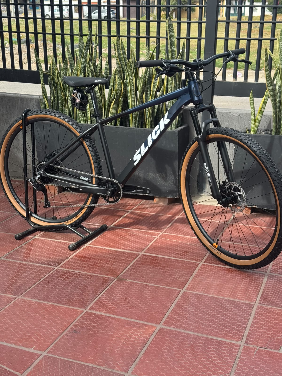 BICICLETA DE MONTAÑA ROVE 9.0